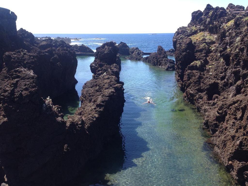Bisbis House Guest House Porto Moniz Bagian luar foto