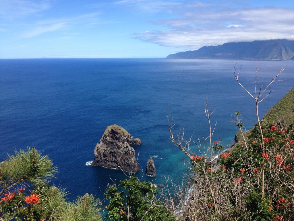Bisbis House Guest House Porto Moniz Bagian luar foto