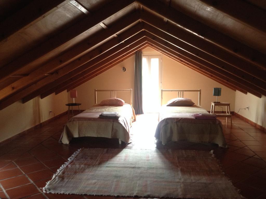 Bisbis House Guest House Porto Moniz Bagian luar foto